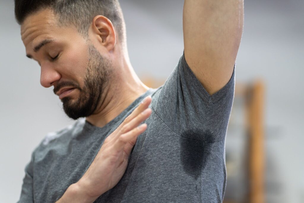 Understanding Underarm Hyperhidrosis: Why Do We Sweat So Much? 